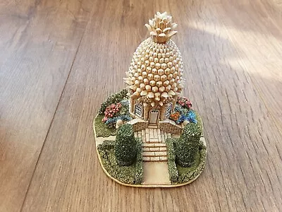 Lilliput Lane The Pineapple House - Stirlingshire Scotland  1998 • £5.99