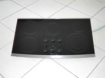 $425 • Buy Ge Profile Model Jp960s0k2ss 36  Electric Cooktop Black/ Stainless Trim - Nice!
