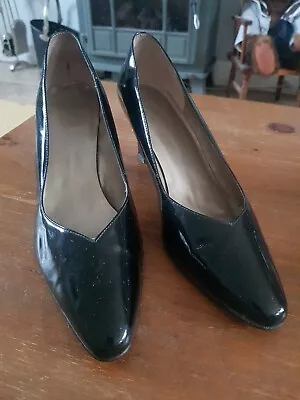 Lilley & Skinner Black Patent Shoes Size 7 C2 • £3