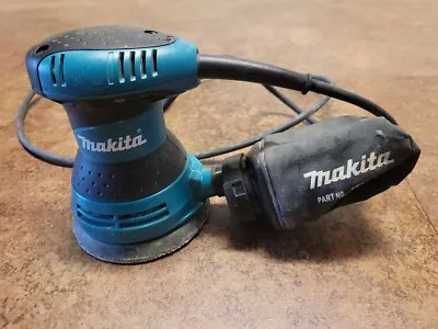 Corded Makita BO5030K 5 In. Random Orbit Sander Excellent Shape Works Great! 3A • $59.95