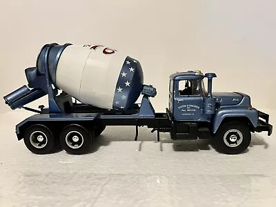 First Gear 1/34 Scale  United Concrete  Mack R Mixer -Read Info- • $44.95