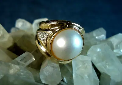 14K Yellow Gold Mabe Pearl Ring W/ 6 Small Diamonds Signed 6.8grams Size 7 • $299.95