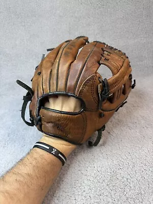 MacGregor MCFG125X 12.5  RHT  Varsity Fielder  Infield/Outfield Baseball Glove • $40