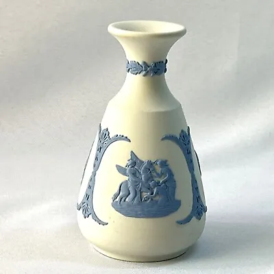 Wedgwood Blue On White Bud Vase Vintage Jasperware Cherubs 1978 England 5  • $22