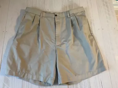 Men's Haggar Comfort Waist Beige Pleated 4 Pocket Dress Shorts Size 38 • $12.99