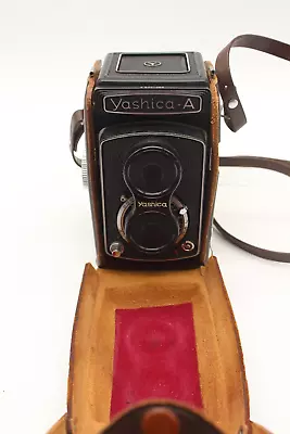 V Vintage Yashica-A TLR Film Camera W/ Yashikor 80mm 3.5 Duo Lens • £23