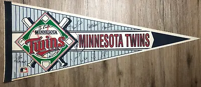 Minnesota Twins Pennant Autographed By 14: Brad Radke Dave Hollins Pat Mahomes • $15