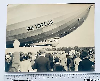 1928-37 GRAF ZEPPELIN. B/W Photo. 22cm X 17cm - Undated. • £1.45