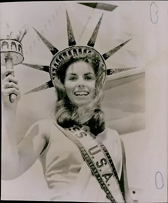 LG832 1966 Wire Photo MARIA REMENYI Miss Universe Beauty Pageant Lady Liberty • $20