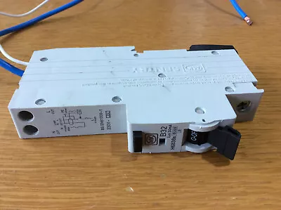 MK Sentry 32A 30mA RCBO H6836S Electrical Consumer Unit Distribution Board • £10