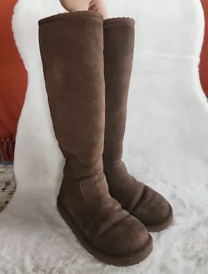 Womens UGG Boots Tall Brown Sheepskin Zip Up Size 7 • $24.99