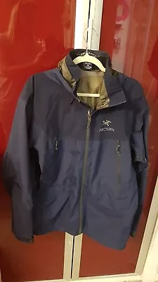 £142 • Buy Arc'Teryx Jacket Mens Medium