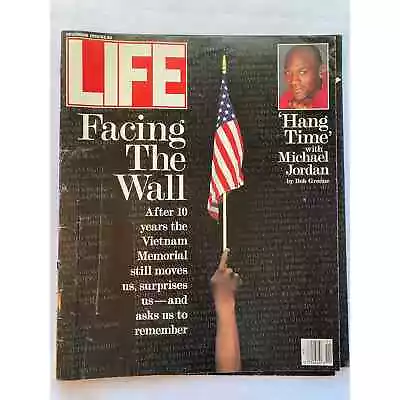 LIFE Magazine November 1992 Vietnam Memorial Michael JordanSomaliaMr.Rogers • $12