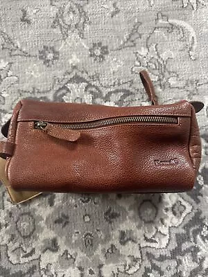 Leather Toiletry Bag With Manicure Set • $10