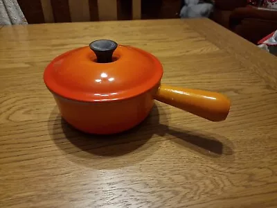 Le Creuset Enamel Cast Iron Fondue Pot Sauce Pan With Lid Orange. • £15