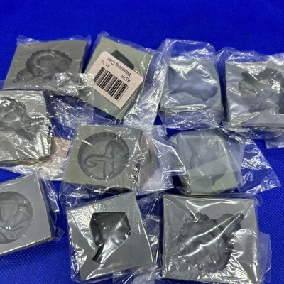 $9.99 • Buy Mixed Lot Of 10 Candy Mint Rubber Molds Can,Bell,Chicken,Flower,Plane +More O
