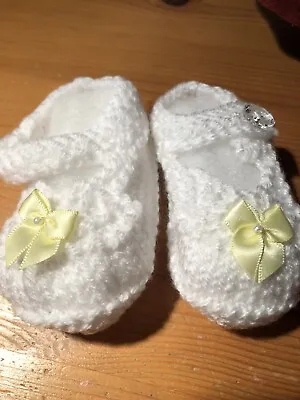 Hand Knitted Baby Shoes/booties White With Bows (0-6 Months) • £1.99