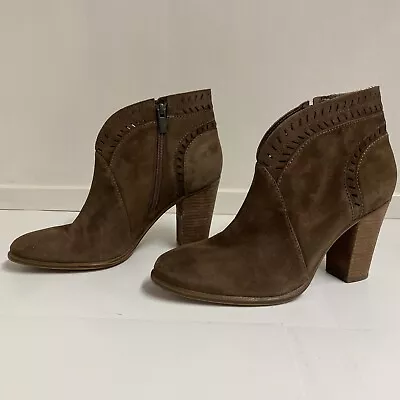 Vince Camuto Fellen  Woman’s Ankle Boots Size 9M Leather Upper Zip Up Side • $19.99