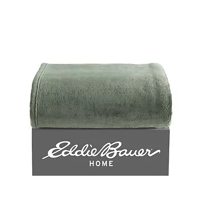 Eddie Bauer Solid Plush-Fleece Green Throw Blanket-50X60 • $29.99