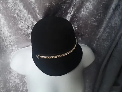 £26 • Buy M&S 20's Hat S/M Flapper Style Cloche 100%Wool, Black.  Downton Abbey, Lady Mary
