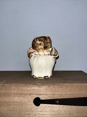 Beswick England Beatrix Potter “Mrs Tiggy Winkle” Figurin - F. Warne & Co • $10.50