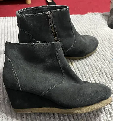 £10 • Buy White Stuff - “BONNIE” Charcoal Suede Leather, Small Wedge Ankle Boots - UK 6