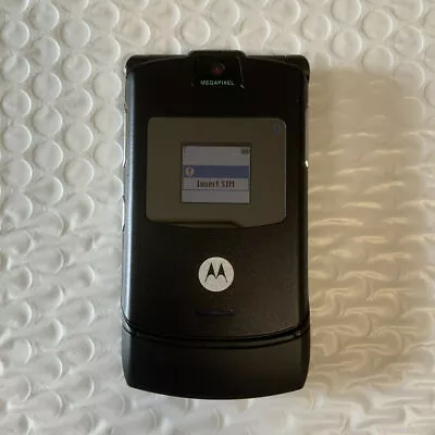 Motorola RAZR V3 Flip Bluetooth GSM 850 /900 /1800 /1900 Unlocked Mobile Phone • $32.77