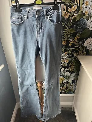 Women’s Mango Flare Jeans Size 8 • £4