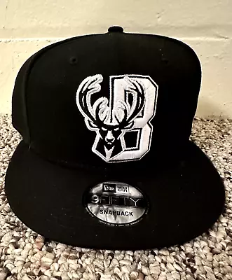 New Era 9Fifty NBA Milwaukee Bucks Black And White Snapback Hat • $24.95
