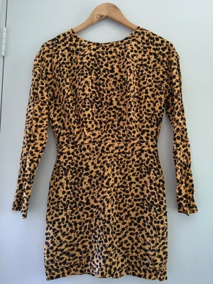 $35 • Buy And Other Stories Dress Size 8 EU 34