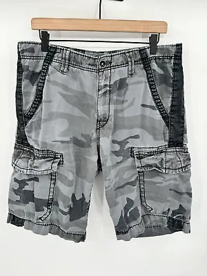 True Religion Shorts Mens Camo Camoflauge Trooper Cargo Shorts Size 35 • $29.74