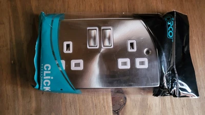 £10 • Buy CLICK DECO SATIN CHROME 13A 2GANG DOUBLE SOCKET (VPSC536WH) - New