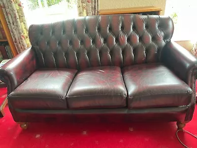 THOMAS LLOYD Oxblood Red Leather Chesterfield Sofa 3 Seater #55 *FREE DELIVERY* • £205