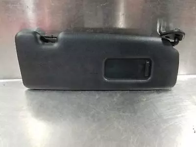 01 02 03 04 05 06 BMW 330I Sun Visor Right • $20