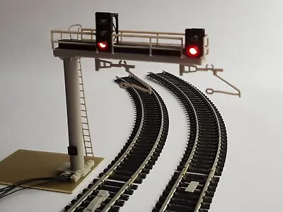 £13.99 • Buy Model Railway 2 Track Topside Signal Gantry With Catenaries 1.76 OO Gauge