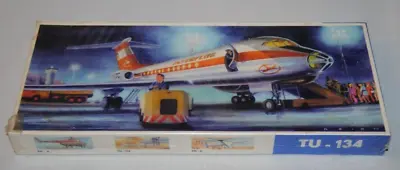 Flugzeug-Modellbaukasten Veb Plasticart  TU-134  Model Plane 1:100 Scale GDR • $56.50