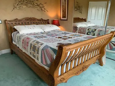 Oakwood Interiors Oakcrest  Rake Bed  Queen Solid Carved Oak Excellent Made Usa • $1795