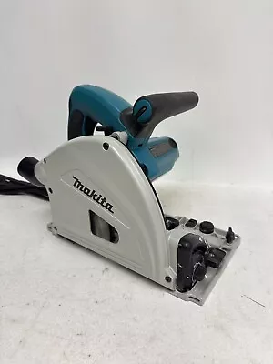 Makita 165mm (6-1/2 ) Plunge Cut Circular Saw W/ Interlocking Case (SP6000J). • $319.50