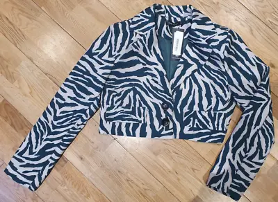 I Saw It First Blazer Jacket Cropped Green Zebra Animal Printed New Uk 10 • £9.99