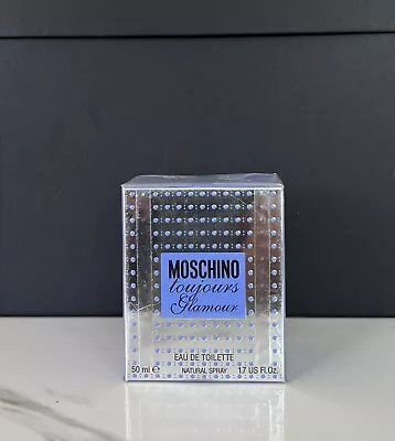 Moschino Toujours Glamour • $34.99