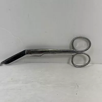 Vintage Merit Chrome Scissors Made In Germany Nose Hair Grooming Sewing Quilting • $14.99