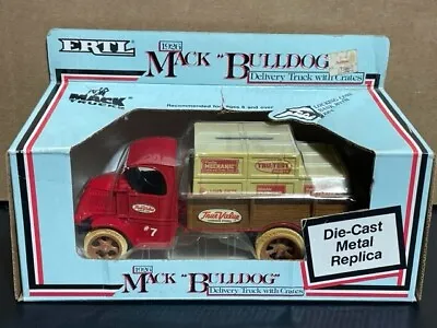 1988 ERTL Mack Bulldog True Value Delivery Truck Bank With Crates. 1/25 NIB • $9.99