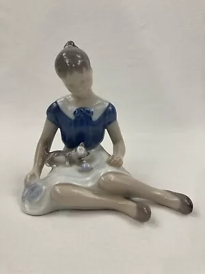 B&G Kjobenhavn Denmark Figurine Statue Girl With Cat 2329 G • $27.50