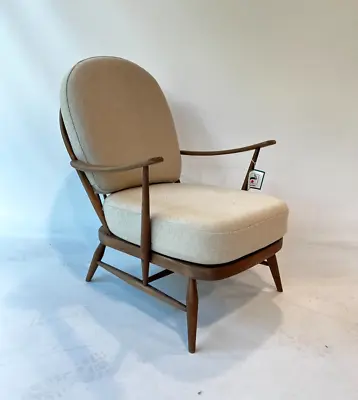 £849 • Buy Ercol  Windsor Easy Chair OG Finish On Ash & Fabric HAL200   RRP  £1505