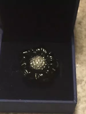 $91.14 • Buy SWAROVSKI Swan Signed Ring Size 52/6 NIB Black & Clear Crystal Flower Retired