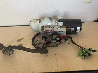 $1100 • Buy 13852 V71 Meyer Super V 7'6  Unit Snow Plow Pump