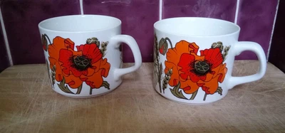 £4.95 • Buy 2 X Vintage J&G MEAKIN Studio POPPY POPPIES Design Cups Only 