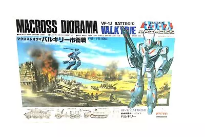 ARII MACROSS DIORAMA VALKYRIE VF-1J BATTROID 1:100-1:72 Scale 311-800 F14 • $44.99