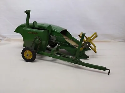 1/16 Eska John Deere Pull Type 12a Combine  • $99.99