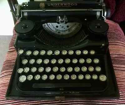 1928 Underwood Portable Typewriter  • £85